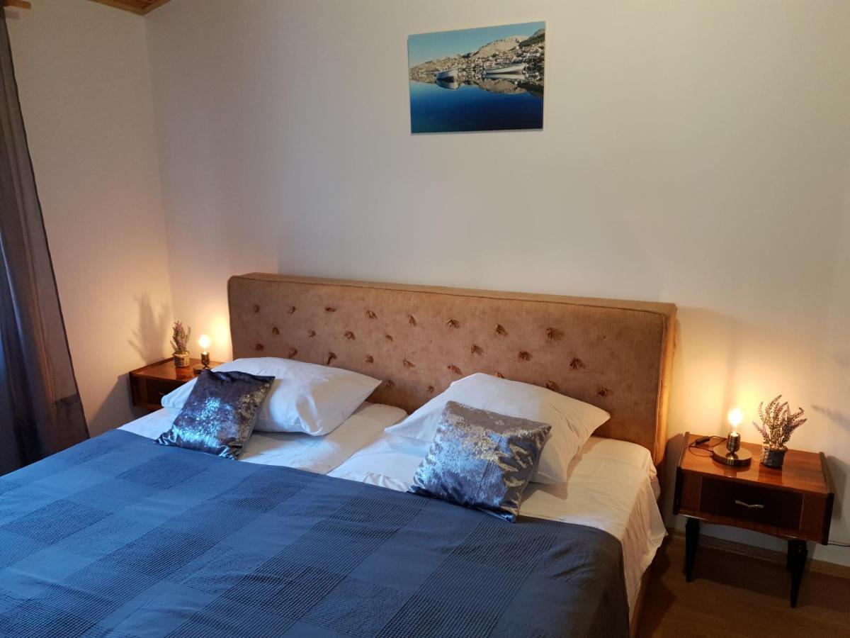 Apartmani Dalmatinka Metajna Exterior photo