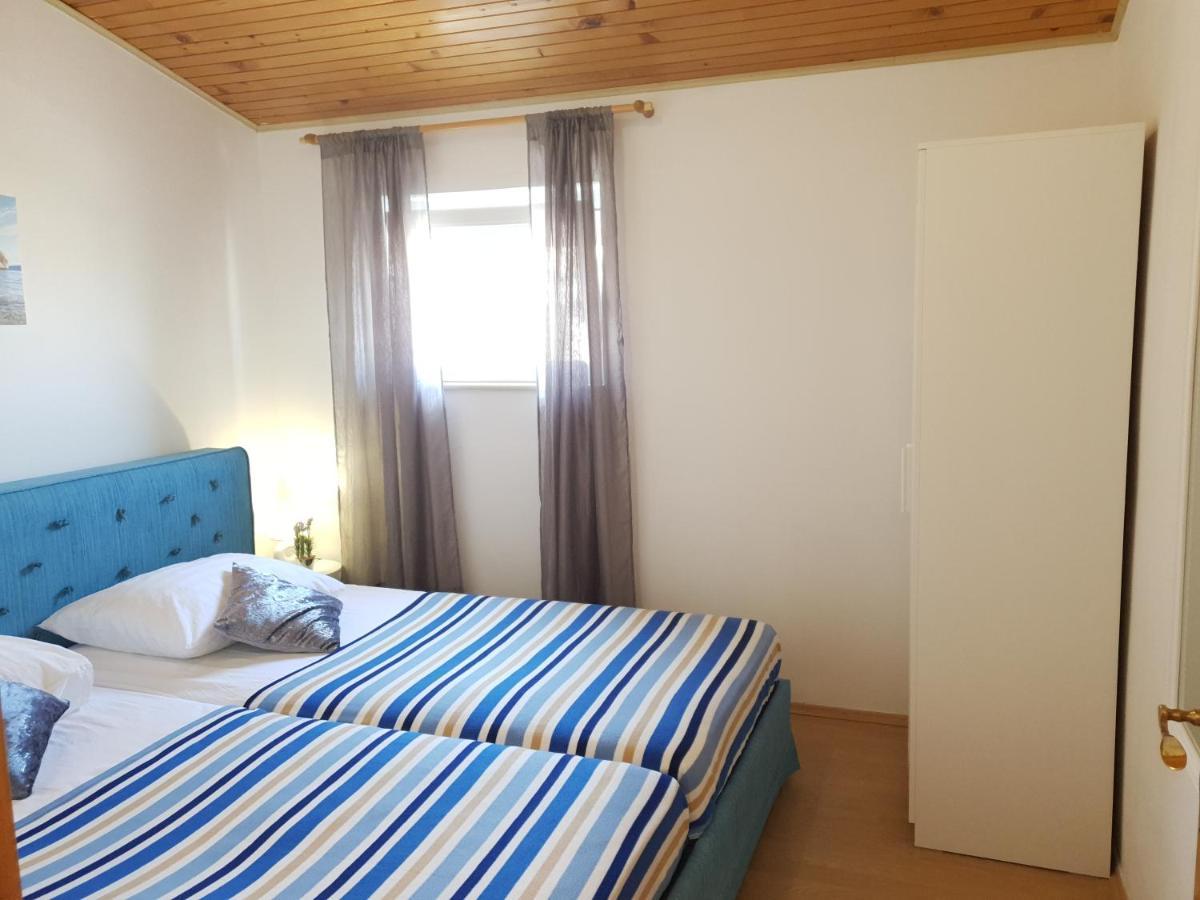 Apartmani Dalmatinka Metajna Exterior photo
