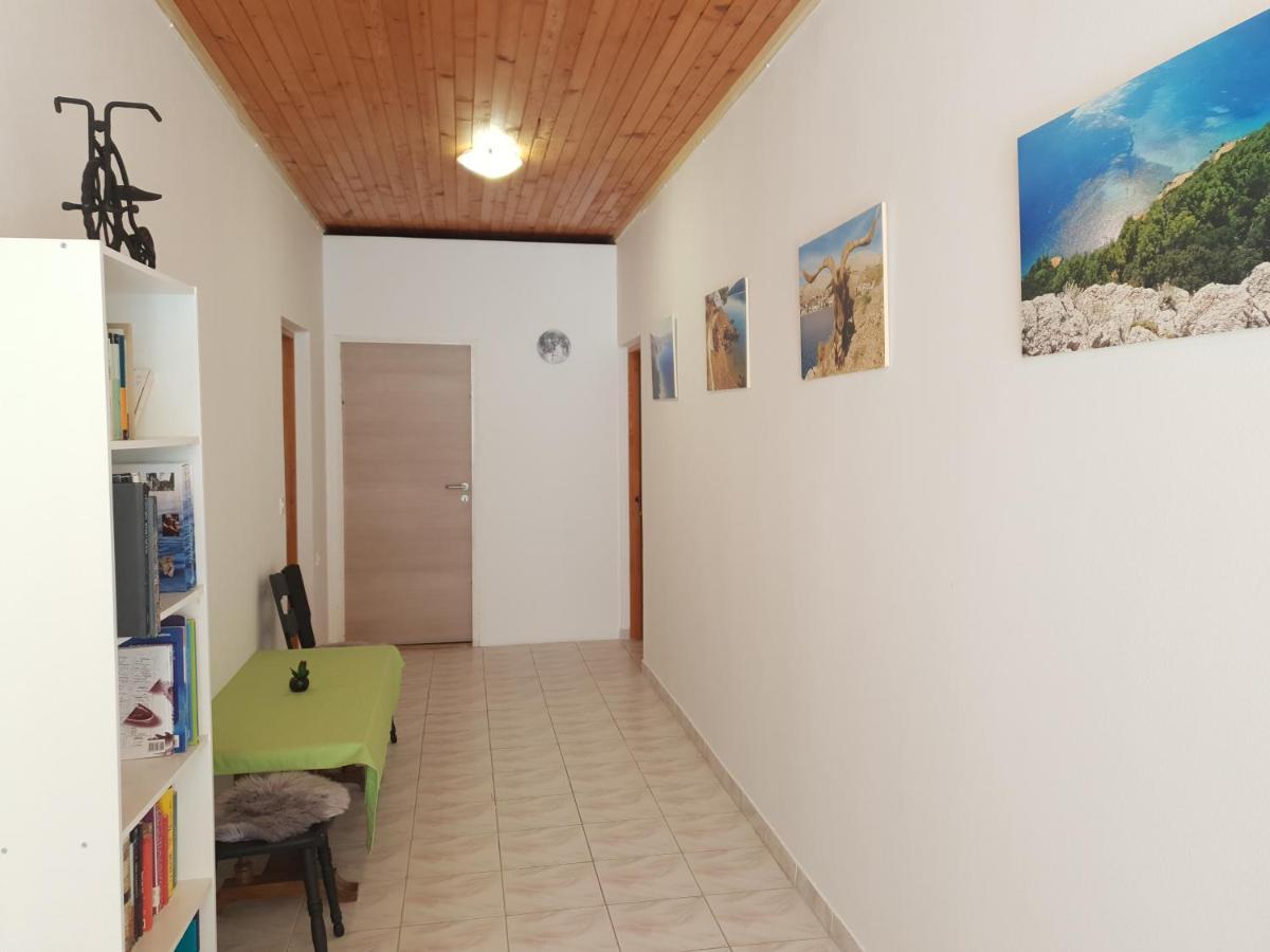 Apartmani Dalmatinka Metajna Exterior photo